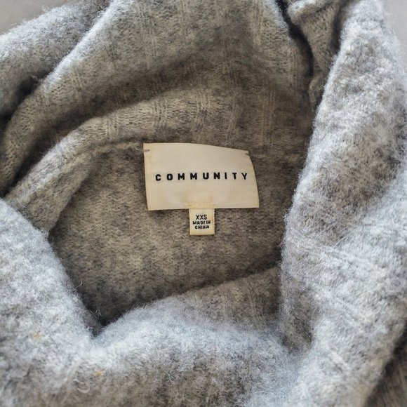 ARITZIA Plutarch Turtleneck Sweater - Picture 5 of 6